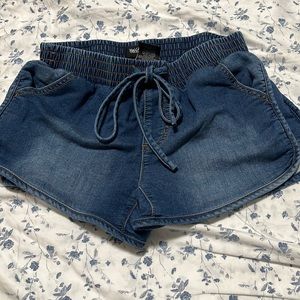 Women’s Mossimo denim shorts. Slightly used, no imperfections.